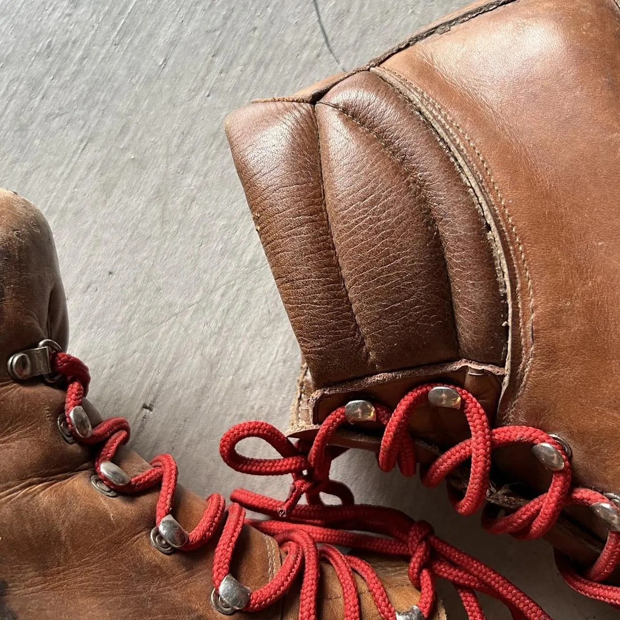 80s Italian Style Red Lace Vibram Sole Hiking Boots- M's 7, W's 8.5