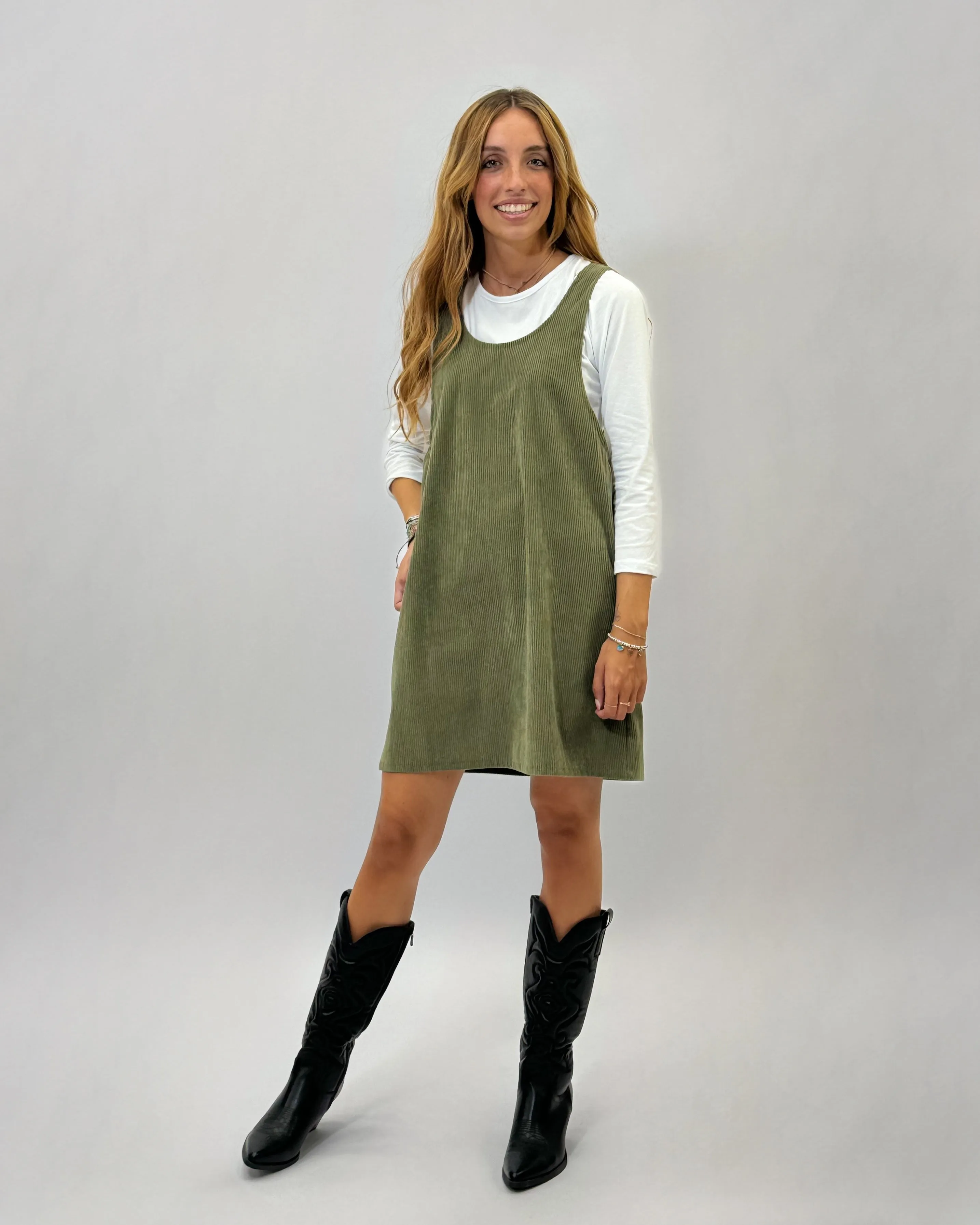 Abito con salopette in suede