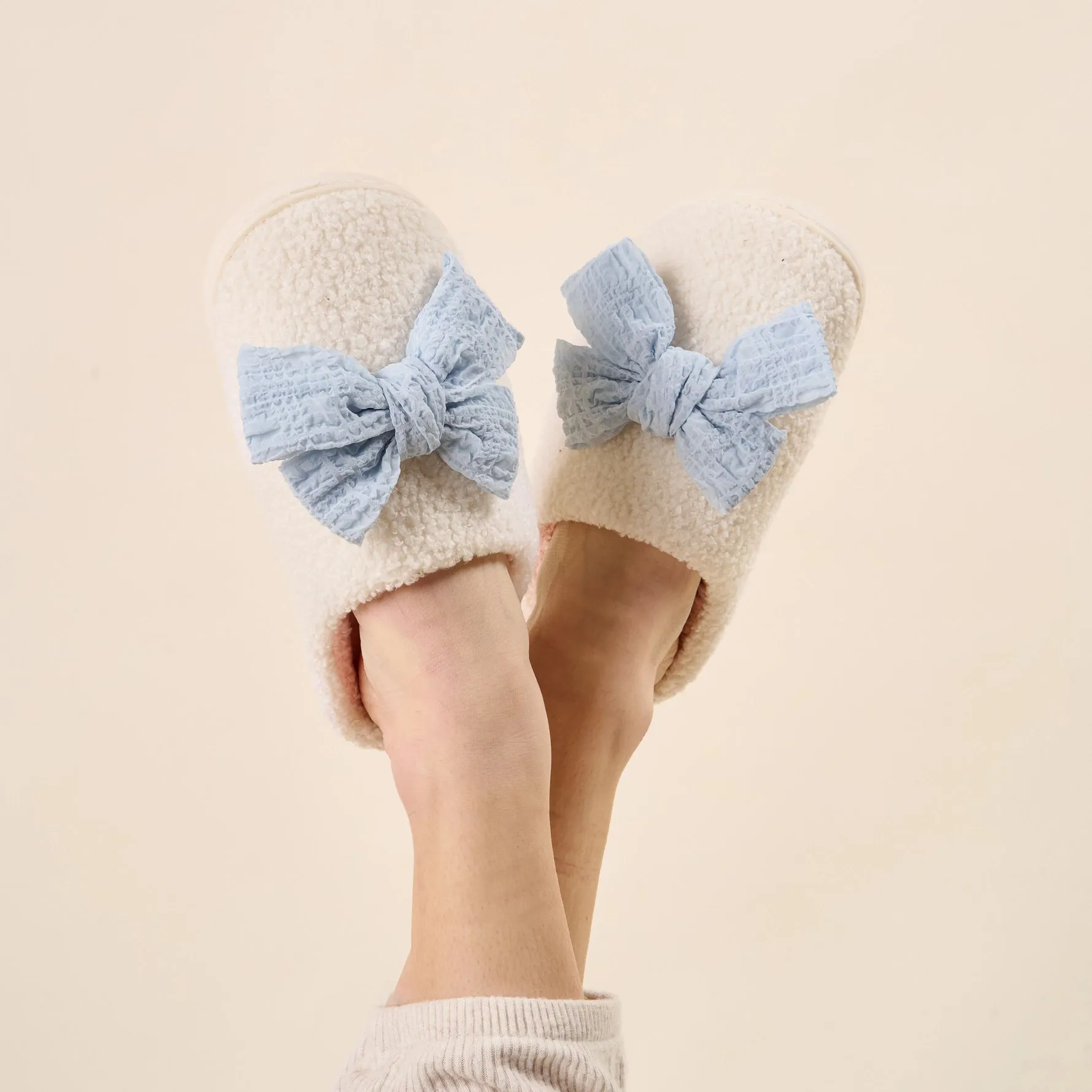 Betty Bow Fuzzy Slippers - Light Blue