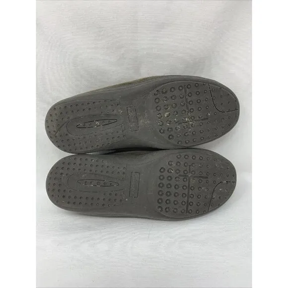Clarks - Men's 10 Brown Suede Slip-on Slippers