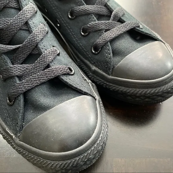 Converse Chuck Taylor Sneakers Size 2