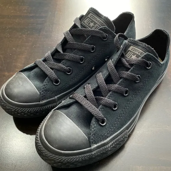 Converse Chuck Taylor Sneakers Size 2