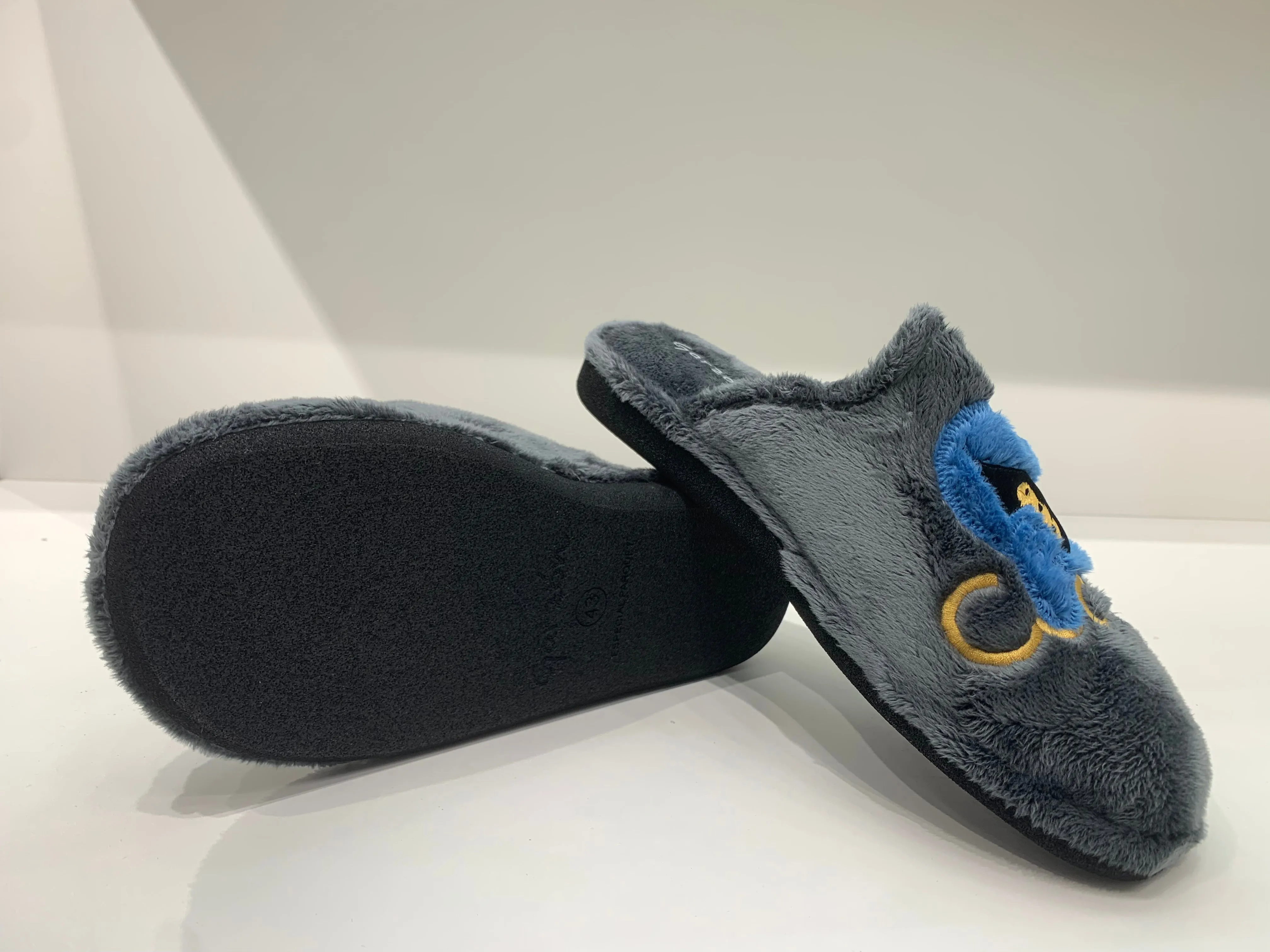 COOKIE MONSTER SLIDERS GREY