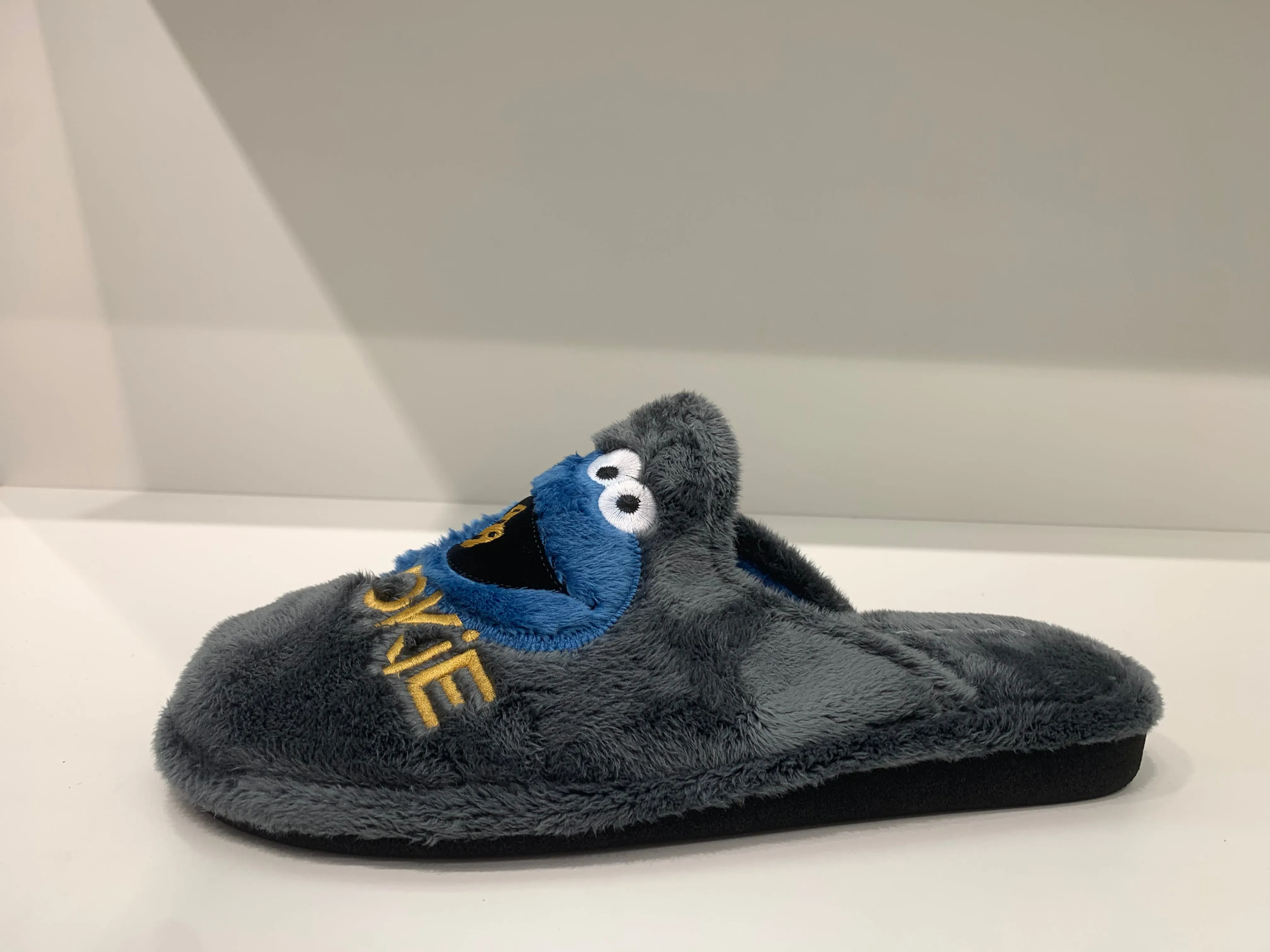 COOKIE MONSTER SLIDERS GREY