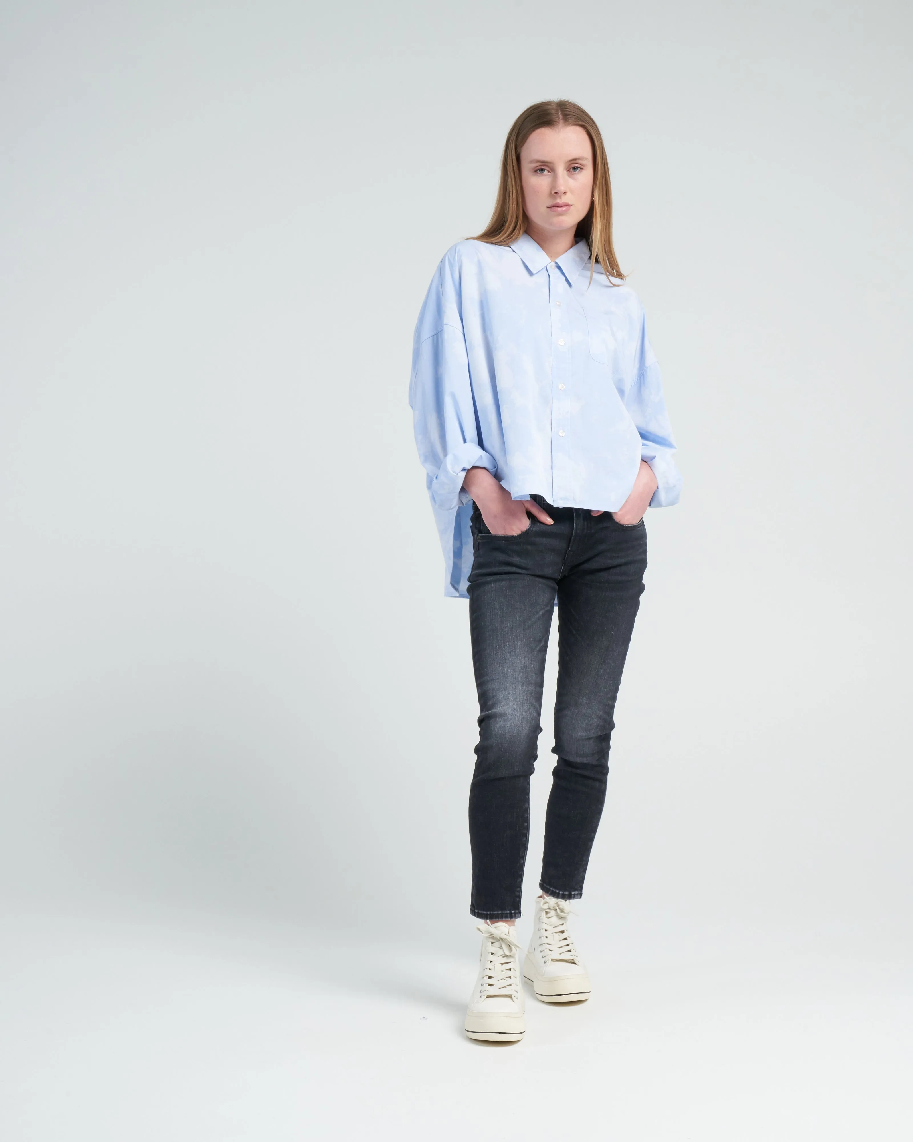 drop neck cropped shirt - cloudy blue