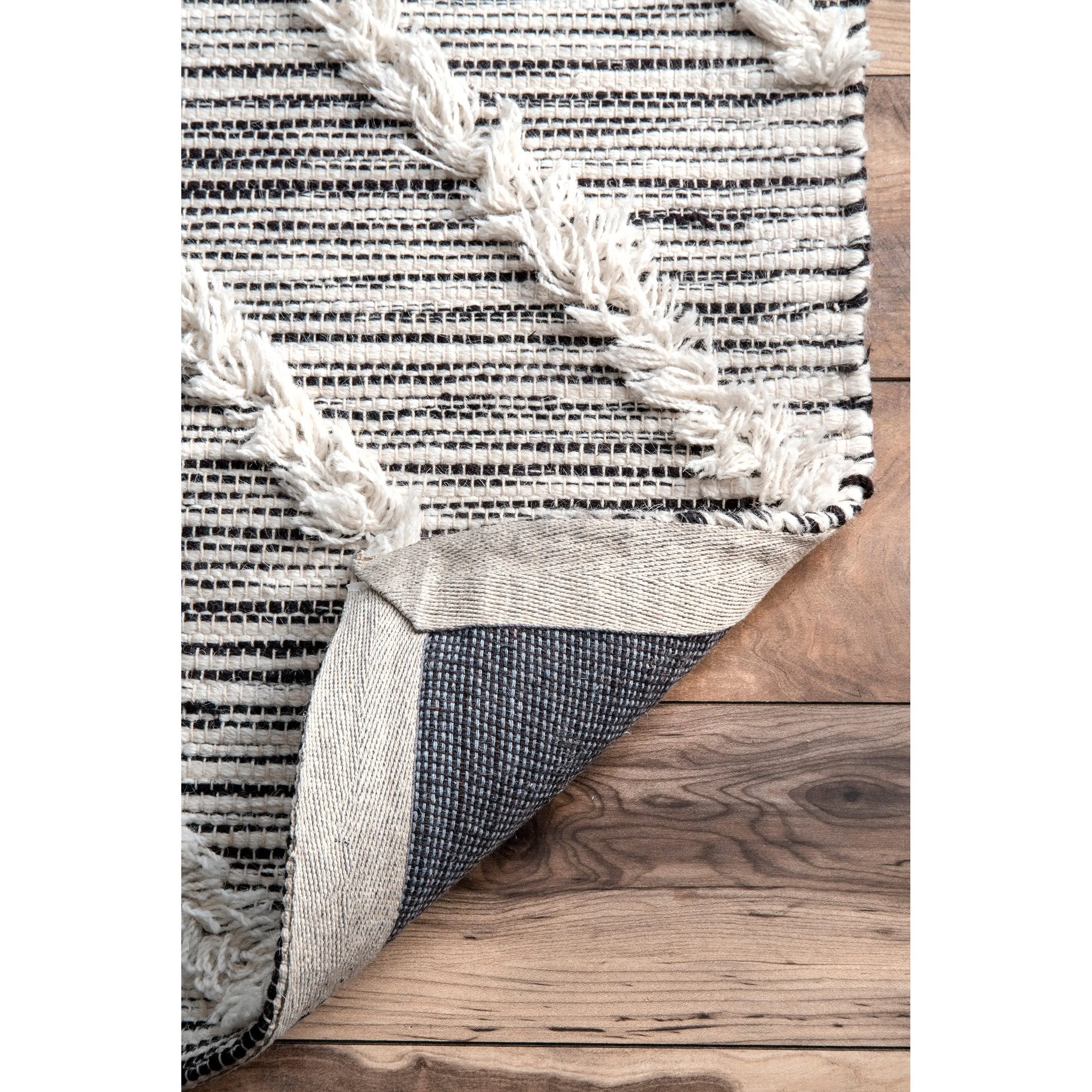 HAND WOVEN DIAMOND JENNA