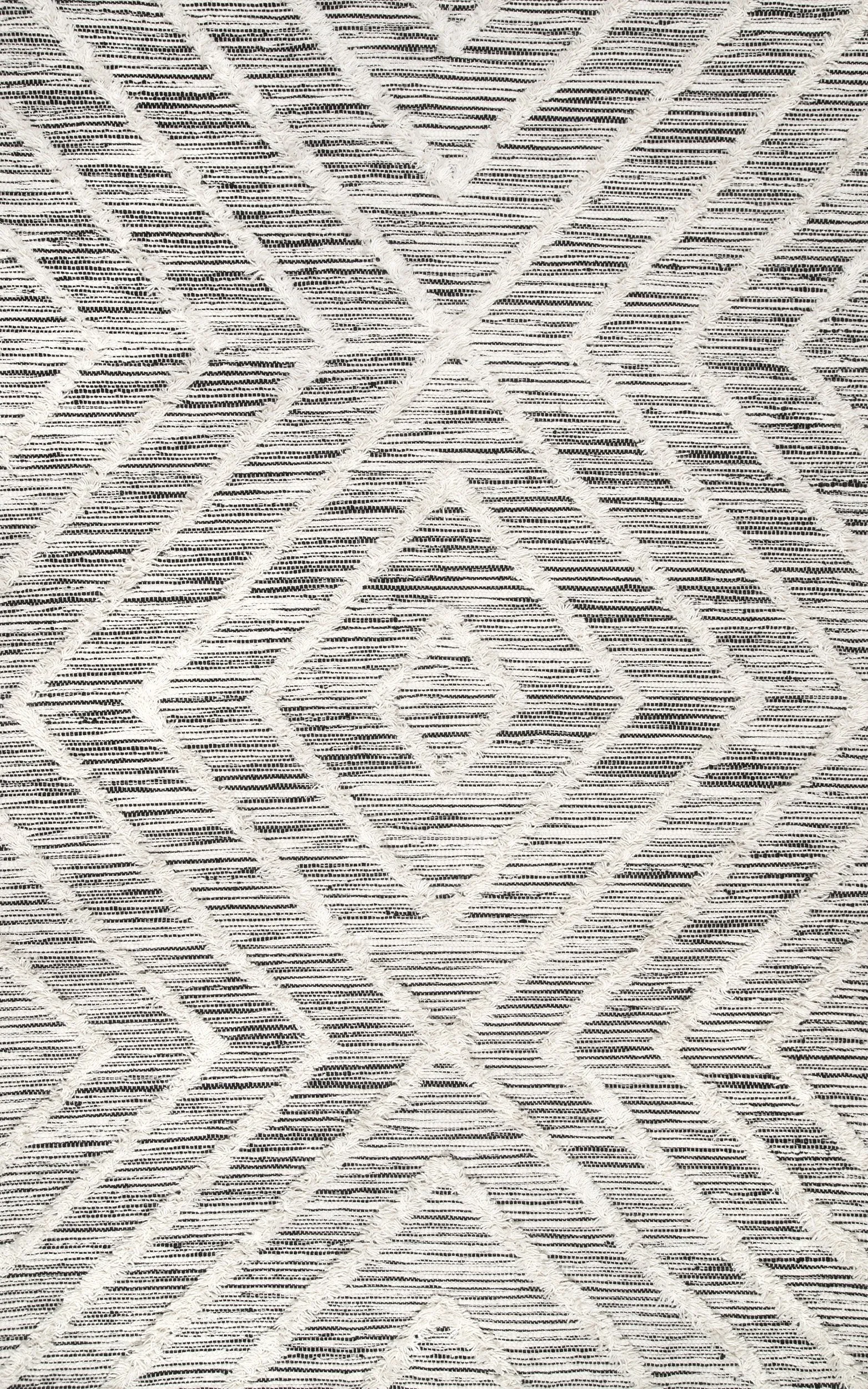 HAND WOVEN DIAMOND JENNA