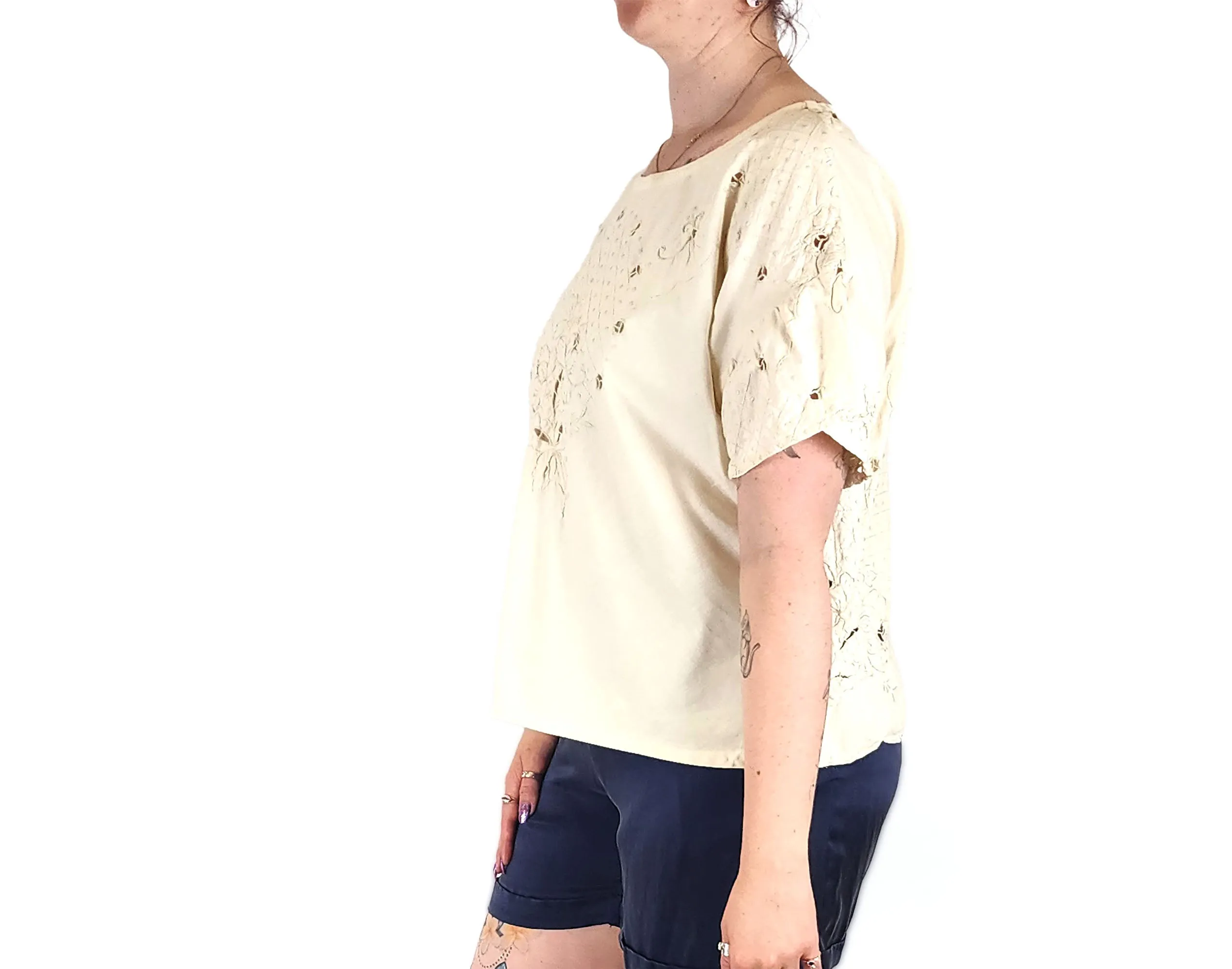 Honest Studios cream cotton top size Medium