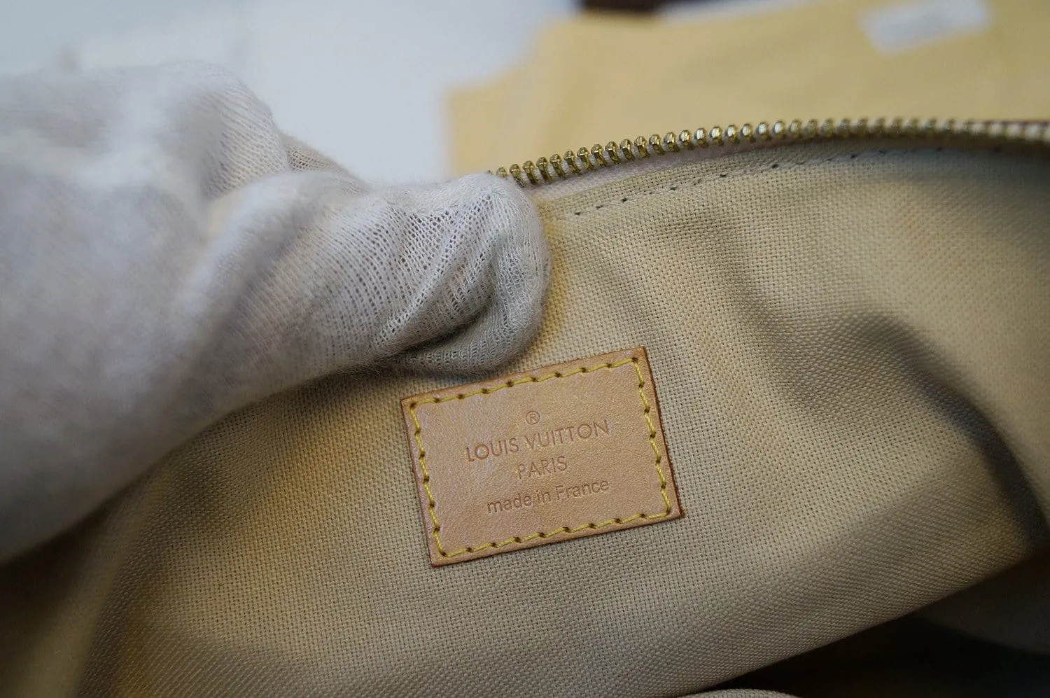 LOUIS VUITTON Damier Azur Siracusa GM Shoulder Handbag