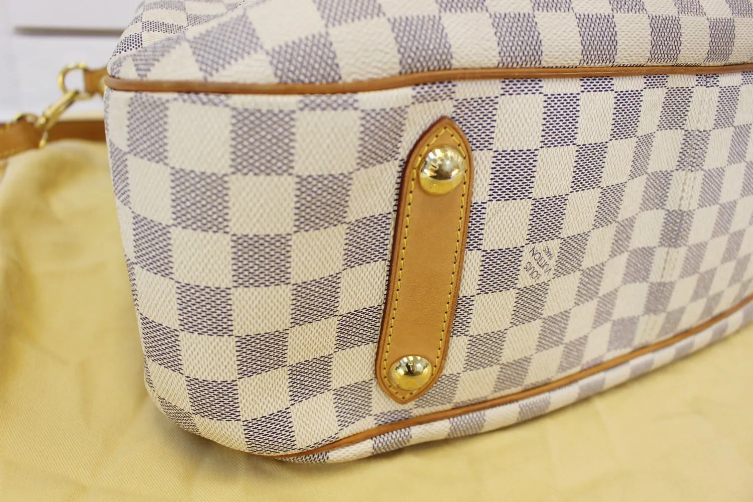 LOUIS VUITTON Siracusa GM Damier Azur Shoulder Bag