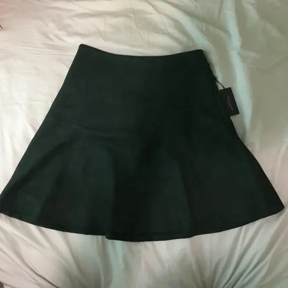 NEW WITH TAG Tommy Hilfiger green faux suede skirt