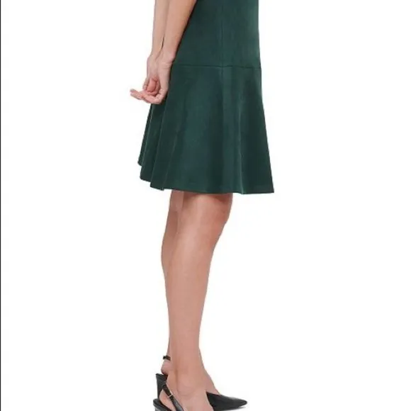 NEW WITH TAG Tommy Hilfiger green faux suede skirt