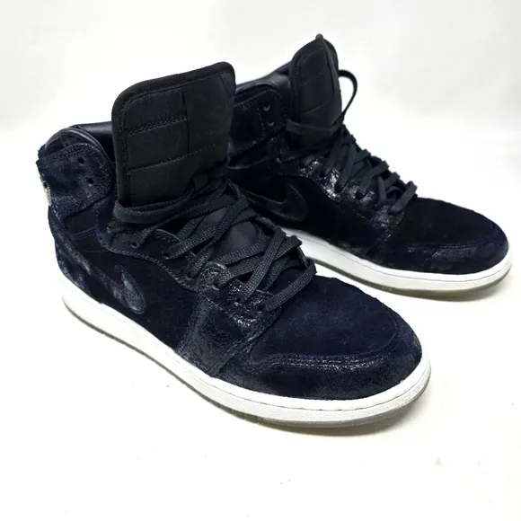 Nike Air‎ Jordan 1 Retro High Heiress Black Suede GS 832596-001 Size 7Y No Box.
