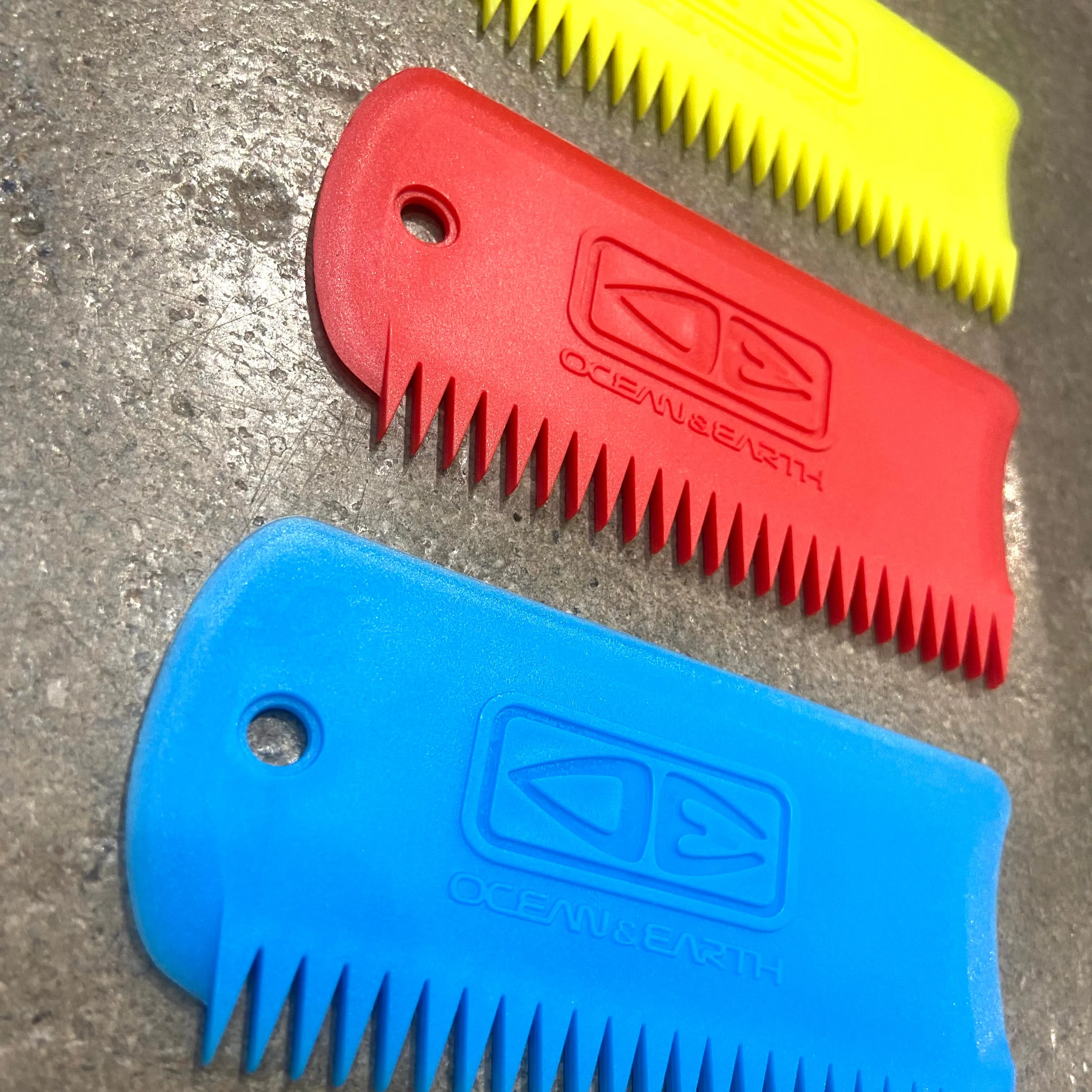 OCEAN&EARTH   BENDER WAX COMB