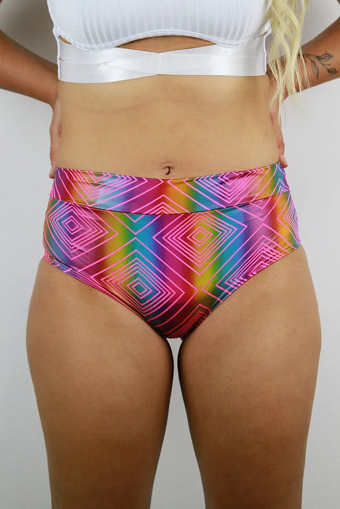 Rarr Mid Waisted Brazil Scrunchie Bum Shorts - Army