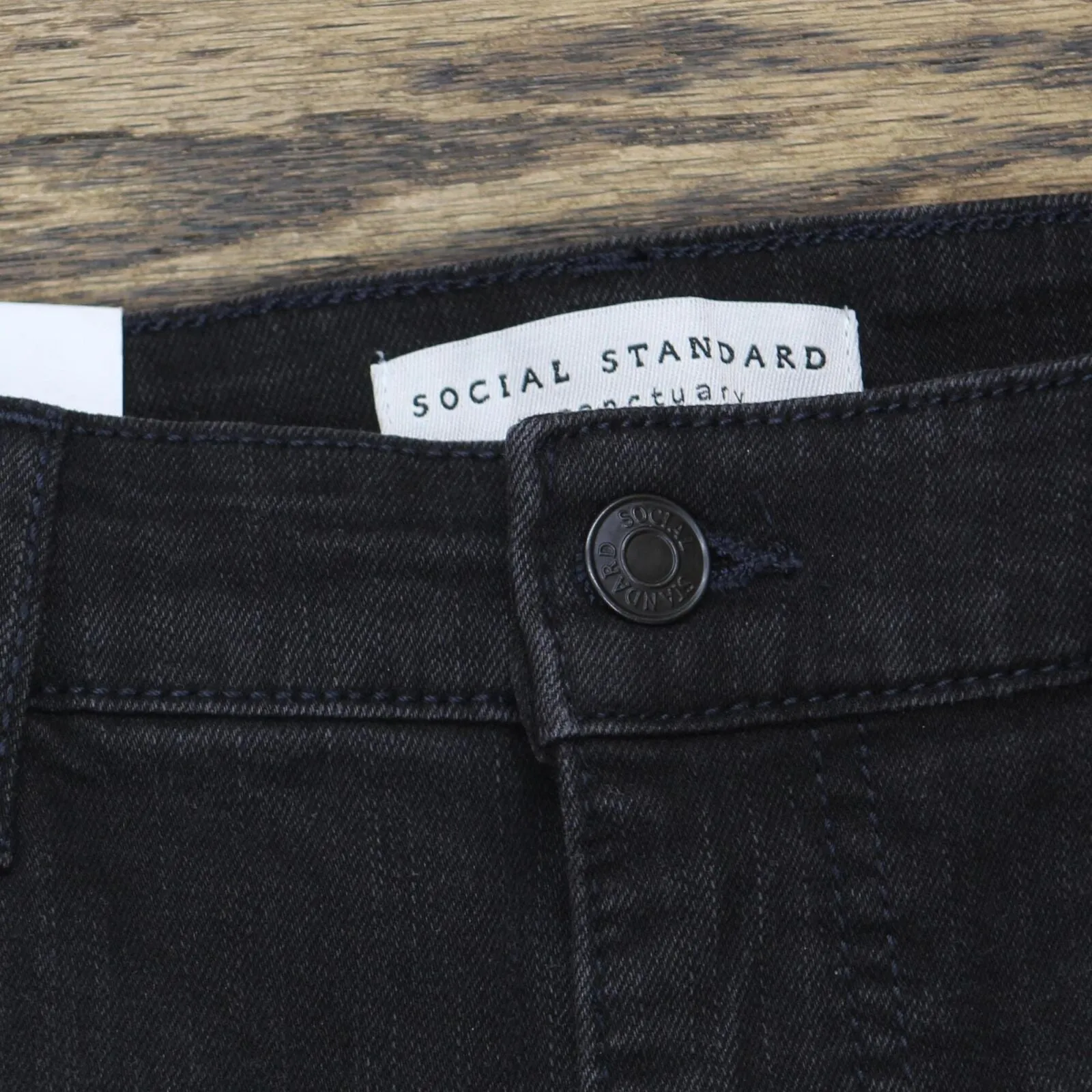 Social Standard by Sancturary Womens Slim Straight Jeans 49010207