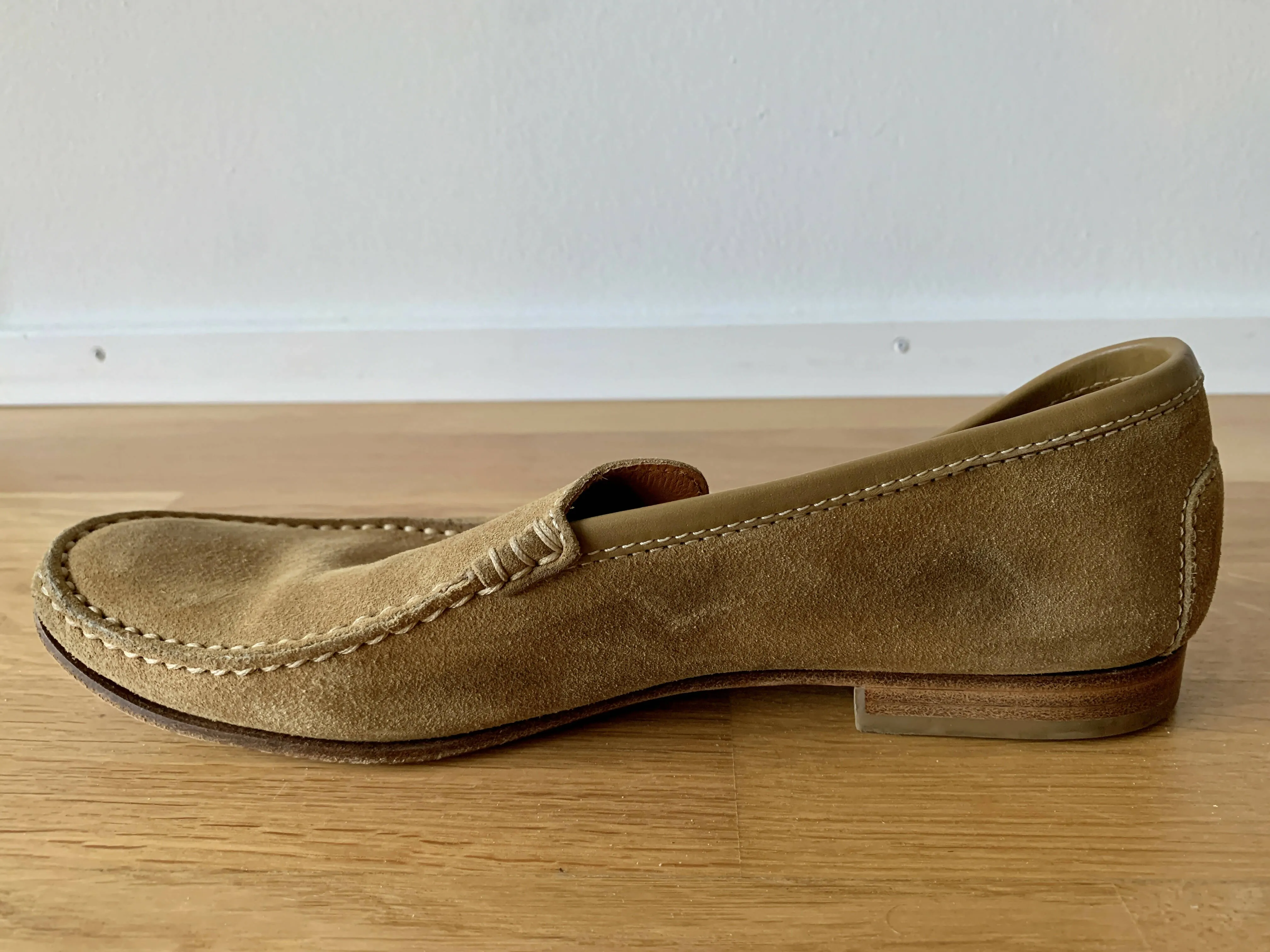 Tod’s Beige Suede Slippers