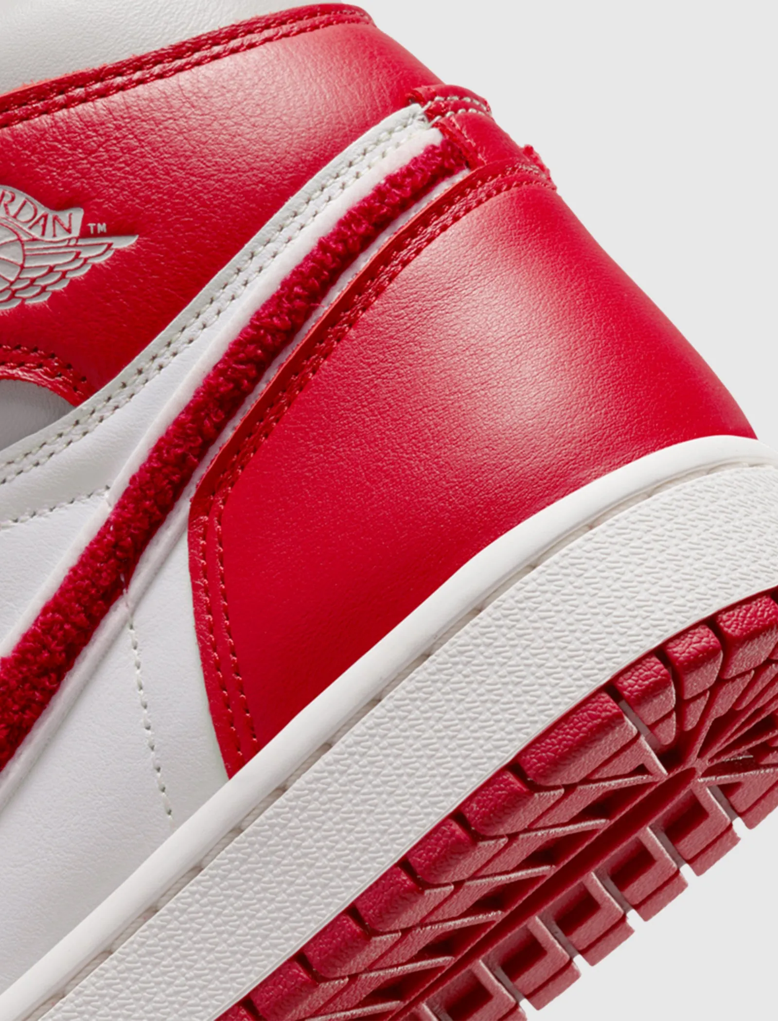 WOMEN'S AIR JORDAN 1 "VARSITY RED"